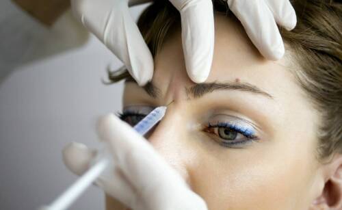 Jakie są koszty zabiegu mezoterapii pod oczy i co na nie wpływa?