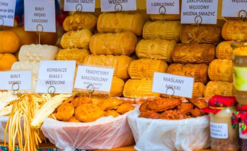 Jak wybrać najlepsze produkty garmażeryjne do oferty w hotelu?