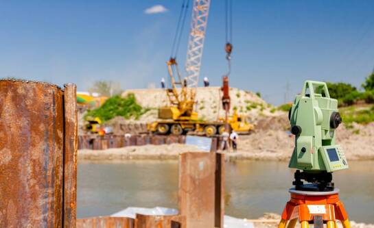 Jak operaty wodnoprawne wpływają na zarządzanie zasobami wodnymi w kontekście inwestycji?