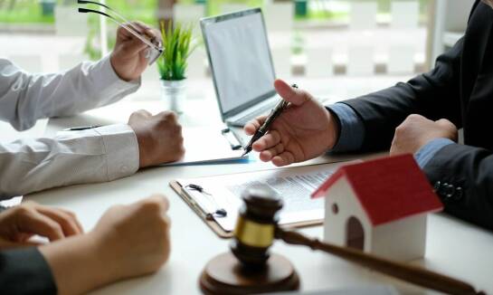 Jak administracja mieszkaniowych wspólnot dba o zgodność z prawem?