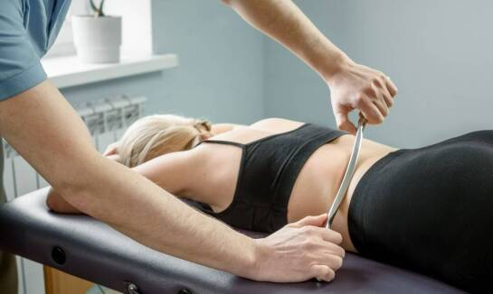 Manualna terapia w leczeniu przewlekłego bólu pleców