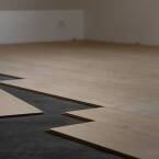 Nie wydawaj pieniędzy, zobacz jak układać panele samemu