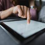 Jak samodzielnie zmienić system operacyjny w swoim tablecie?