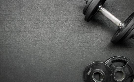 Jak efektywnie rozpocząć treningi na siłowni?