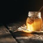 Czy miód podnosi cukier i jak wpływa na organizm?