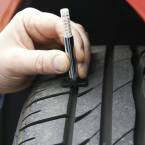 Jak sprawdzić stan opon letnich w samochodzie?