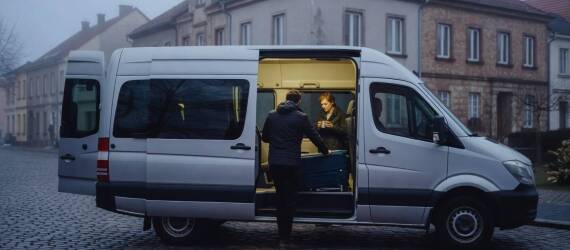 Od zgłoszenia do wysiadki — czego oczekiwać po codziennym wyjeździe busem z Dolnego Śląska do Niemiec