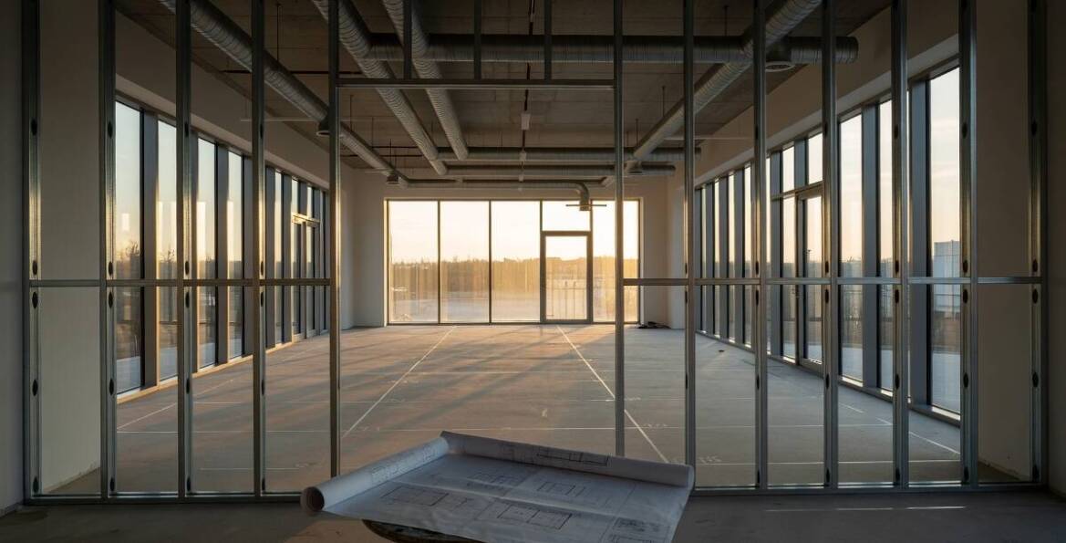 Co decyduje o przydatności przestrzeni do handlu spożywczego — od norm sanitarnych po układy wentylacyjne