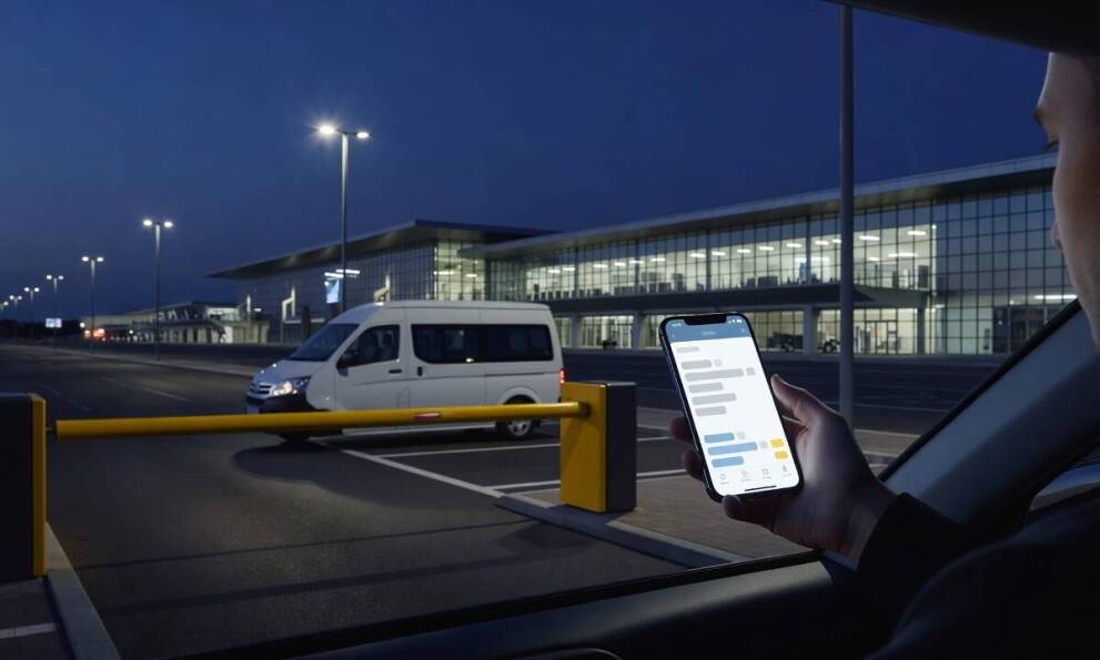 Jak przygotować w telefonie notatkę z danymi podróży, żeby parking i transfer działały bez improwizacji