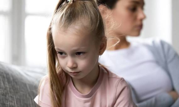 W jakich okolicznościach sąd pozbawia władzy rodzicielskiej?