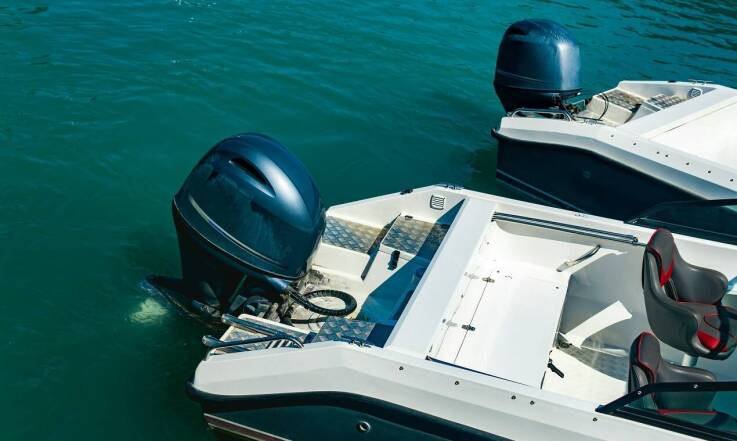 Czy warto wybrać silnik zaburtowy z napędem diesla?