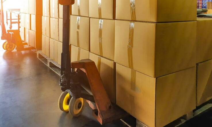 Co można transportować przy pomocy palet drewnianych?