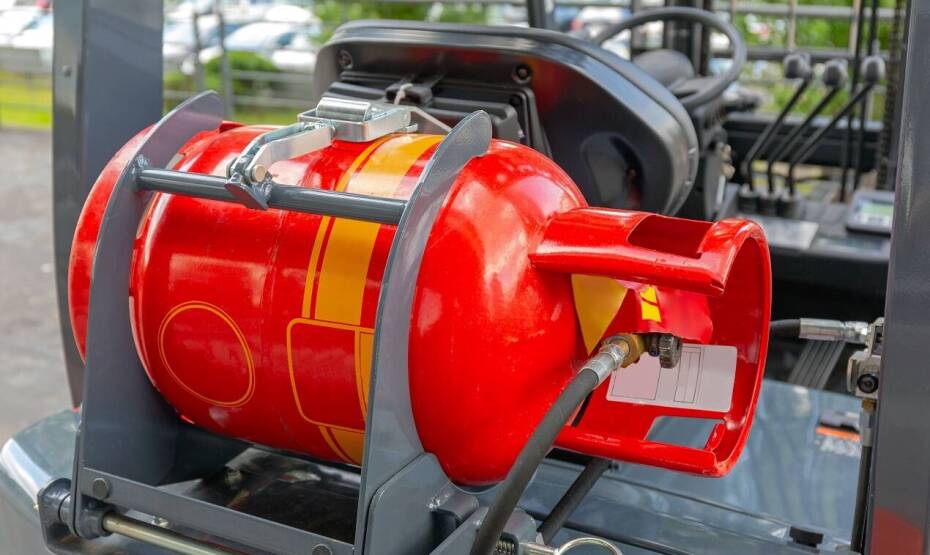 Jaki gaz jest stosowany do zasilania wózków widłowych? 