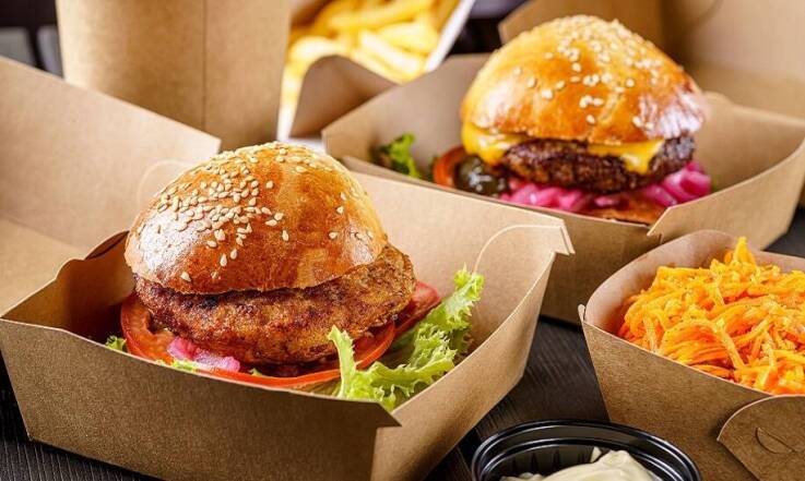 Jakie opakowania sprawdzają się w food truckach?	