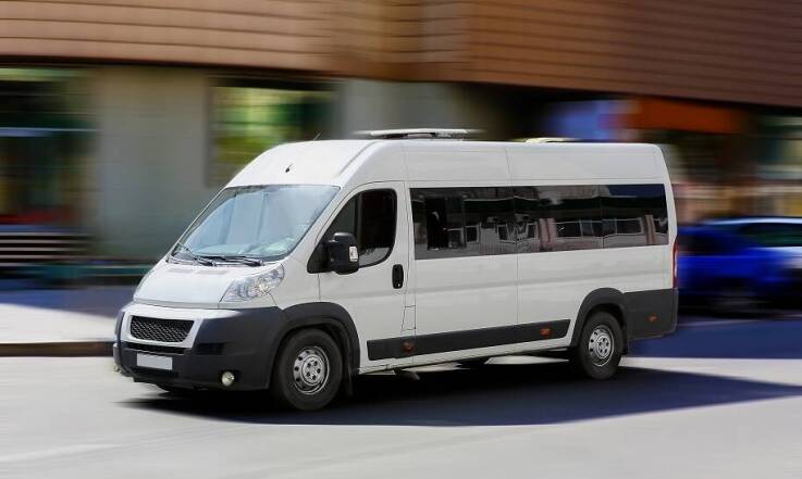 Na co zwracać uwagę przy wynajmie busa?