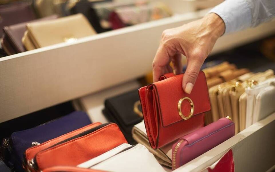 Z jakiej skóry wykonywane są portfele?