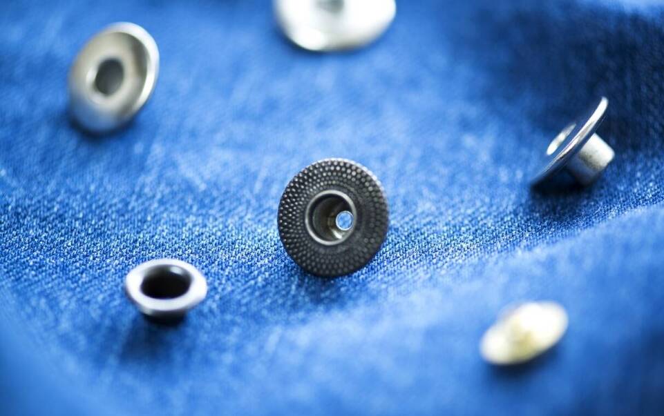 Jakie nity najlepiej nadają się do spodni?