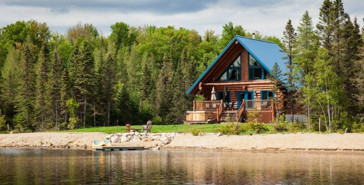 Wakacje nad jeziorem jako idealne miejsce na wypad z dziećmi