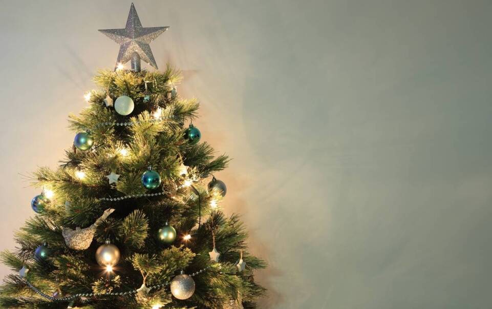 Gdzie sprawdzi się choinka sztuczna 120 cm?