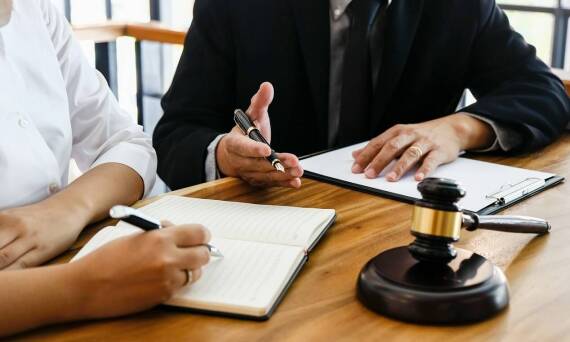 Czym zajmuje się adwokat?