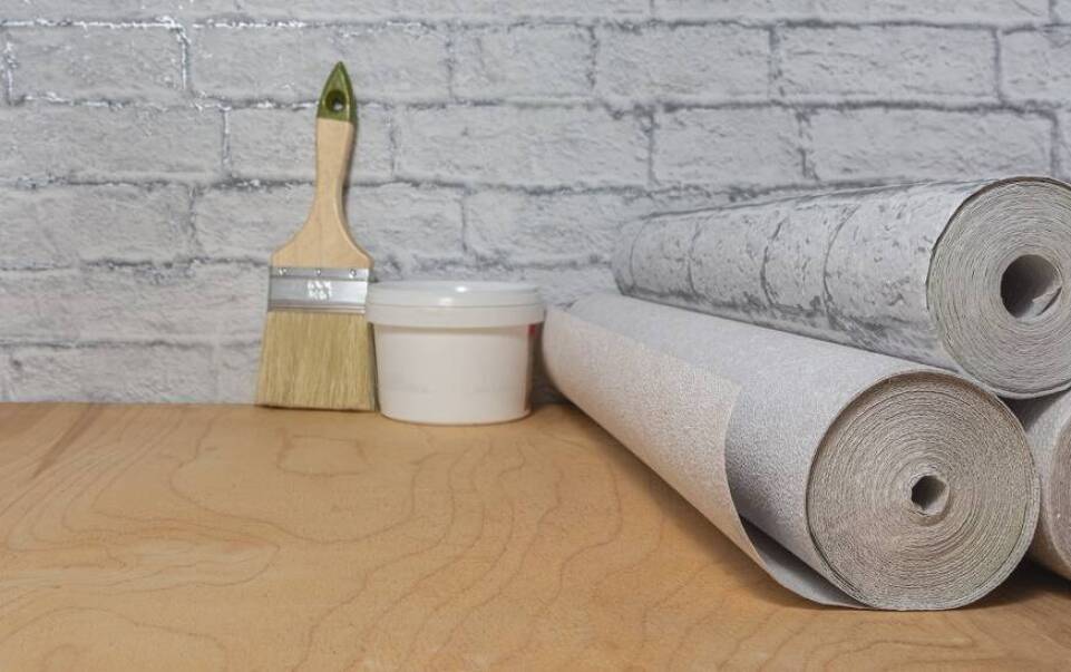 Jak wybrać odpowiednią tapetę do wnętrza?