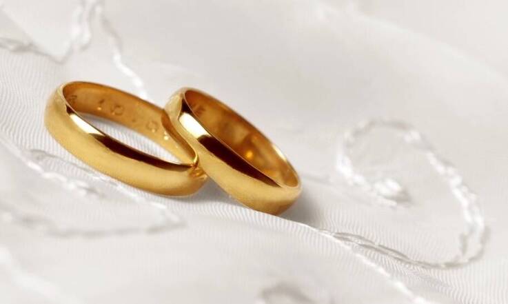 Czy rozmiar obrączki warto wybrać z zapasem?