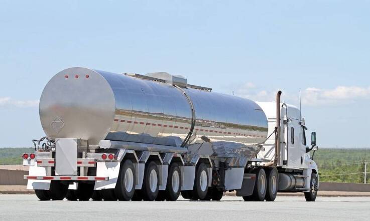 Czym różnią się cysterny spożywcze od klasycznych modeli?