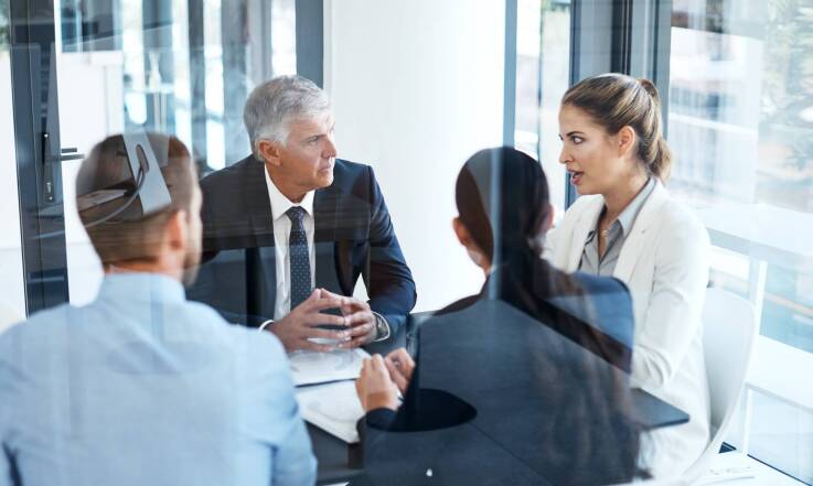 Jakie są strategie restrukturyzacji firmy?