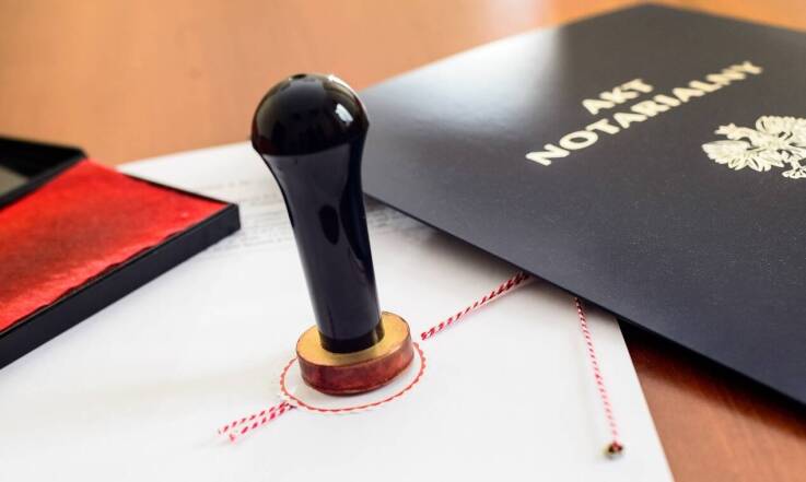 Co zawierają akty notarialne?