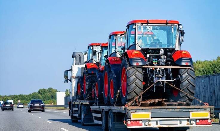 Jak wygląda transport ciągników rolniczych w praktyce?