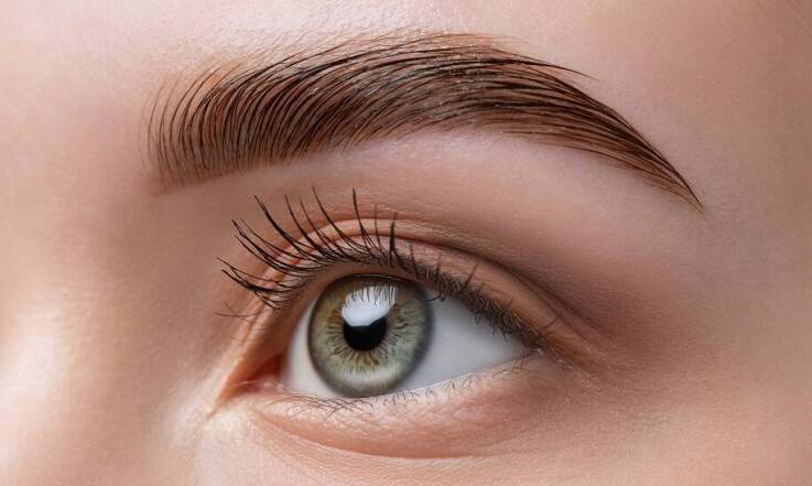 Na czym polega laminacja brwi i rzęs?