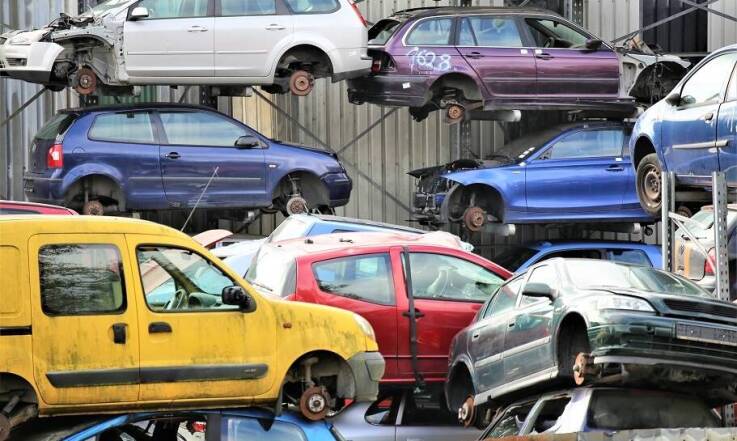 Jakie części samochodu przeznaczonego do kasacji można potem sprzedać?