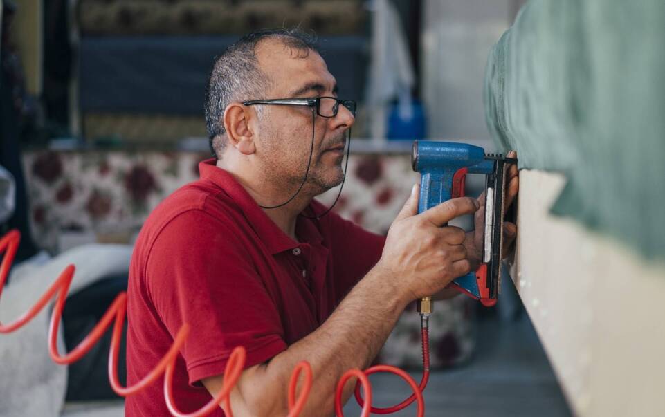 Kiedy warto zdecydować się na zmianę obicia mebli?