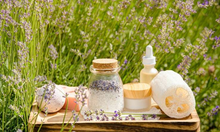 Korzyści płynące z używania naturalnych olejków eterycznych w codziennym życiu