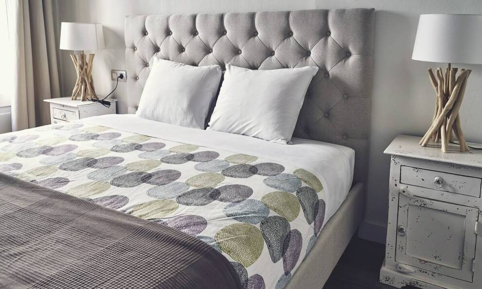 Poszewki na poduszkę ze zdjęciem - spersonalizowany akcent we wnętrzu sypialni