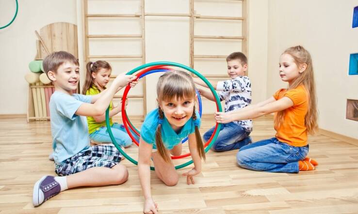 Dlaczego warto zapisać dziecko na zajęcia z akrobatyki?