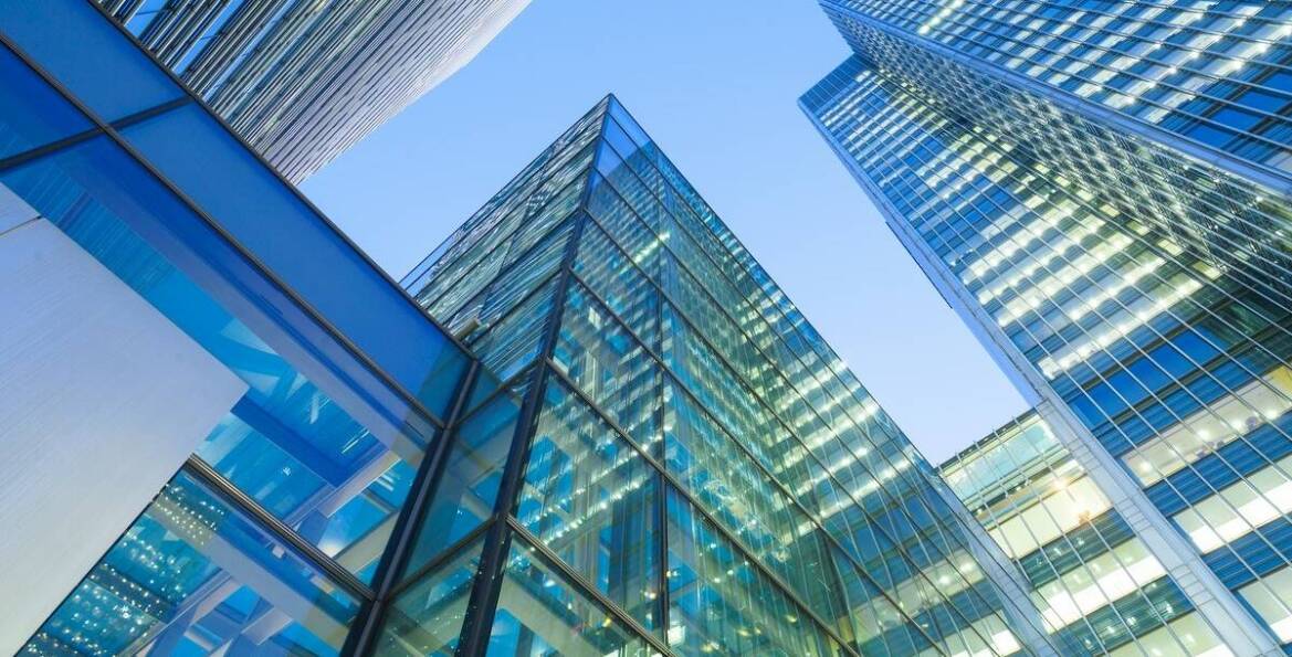 Rodzaje nieruchomości komercyjnych: jakie obiekty można wynająć lub kupić?