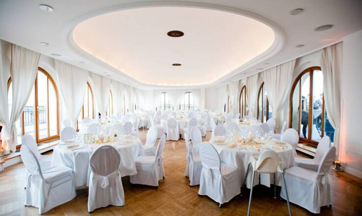 Organizacja uroczystości weselnych w Legionowie - jak wybrać idealną salę?