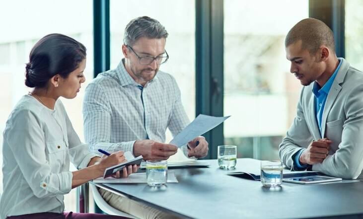 Jak kancelaria prawnicza w Bydgoszczy może pomóc w sprawach dotyczących umów handlowych?