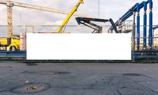 Banery reklamowe w Krakowie: jak dostosować je do lokalnych warunków atmosferycznych?