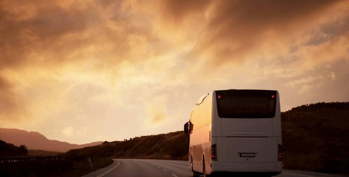 Dlaczego warto wybrać regularne kursy busów do Niemiec?