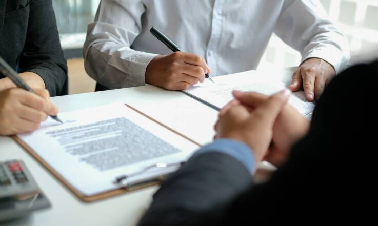 Kiedy można ubiegać się o odszkodowanie za bezpodstawne zwolnienie z pracy?