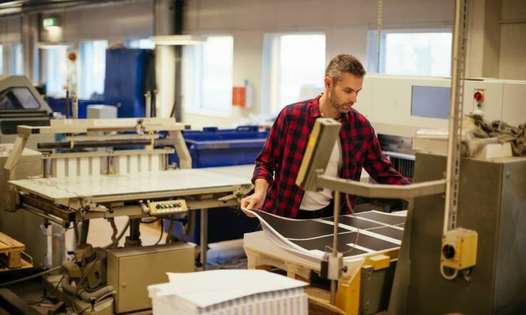 Jakie są różnice między tłoczeniem a kopiowaniem płyt CD/DVD?