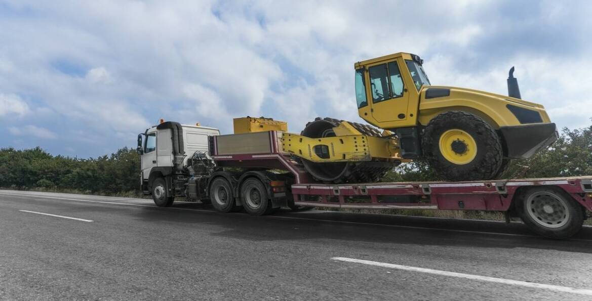 Szybka pomoc drogowa dla TIR na DK 50: jak działa nasza oferta?