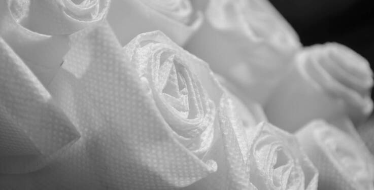 Jak utrzymać higienę w salonie piękności dzięki jednorazowym produktom?