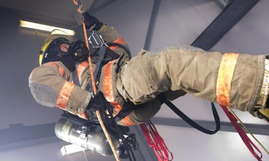 Dlaczego warto inwestować w maski filtracyjne dla zespołów ratowniczych?