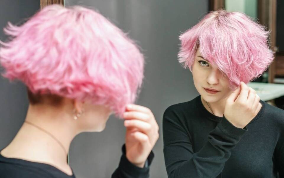 Jakie pytania warto zadać przed zakupem peruki dla dziewczynki w Łodzi?