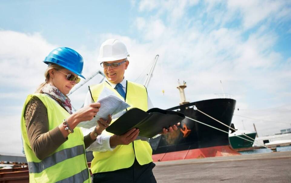 Kluczowe aspekty współpracy z agencją celną przy raportowaniu Intrastat w regionie