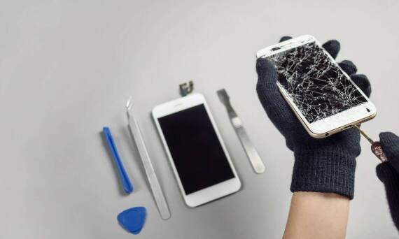 Poradnik: Jak przygotować telefon do sprzedaży w lombardzie, aby uzyskać lepszą cenę?