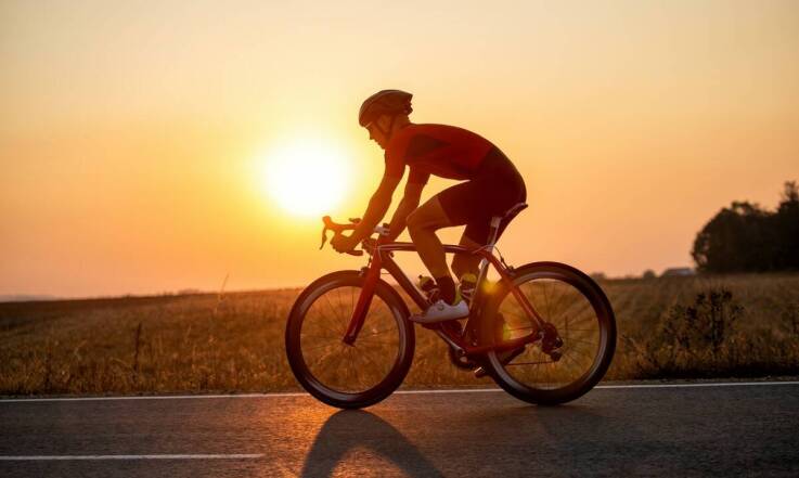 Odkryj korzyści płynące z wyboru jednoczęściowego kombinezonu kolarskiego